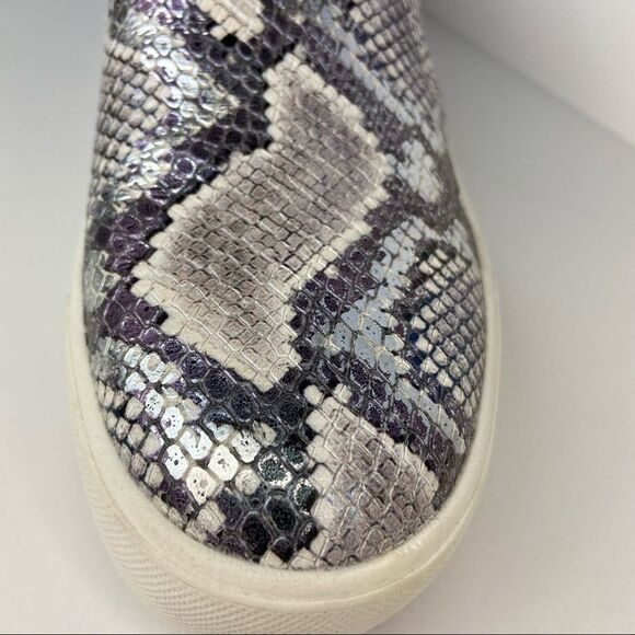 Naturalizer- Aileen Slip-on Sneakers - Picture 11 of 16